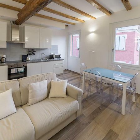 Realkasa Canonica Apartment Bologna Bagian luar foto