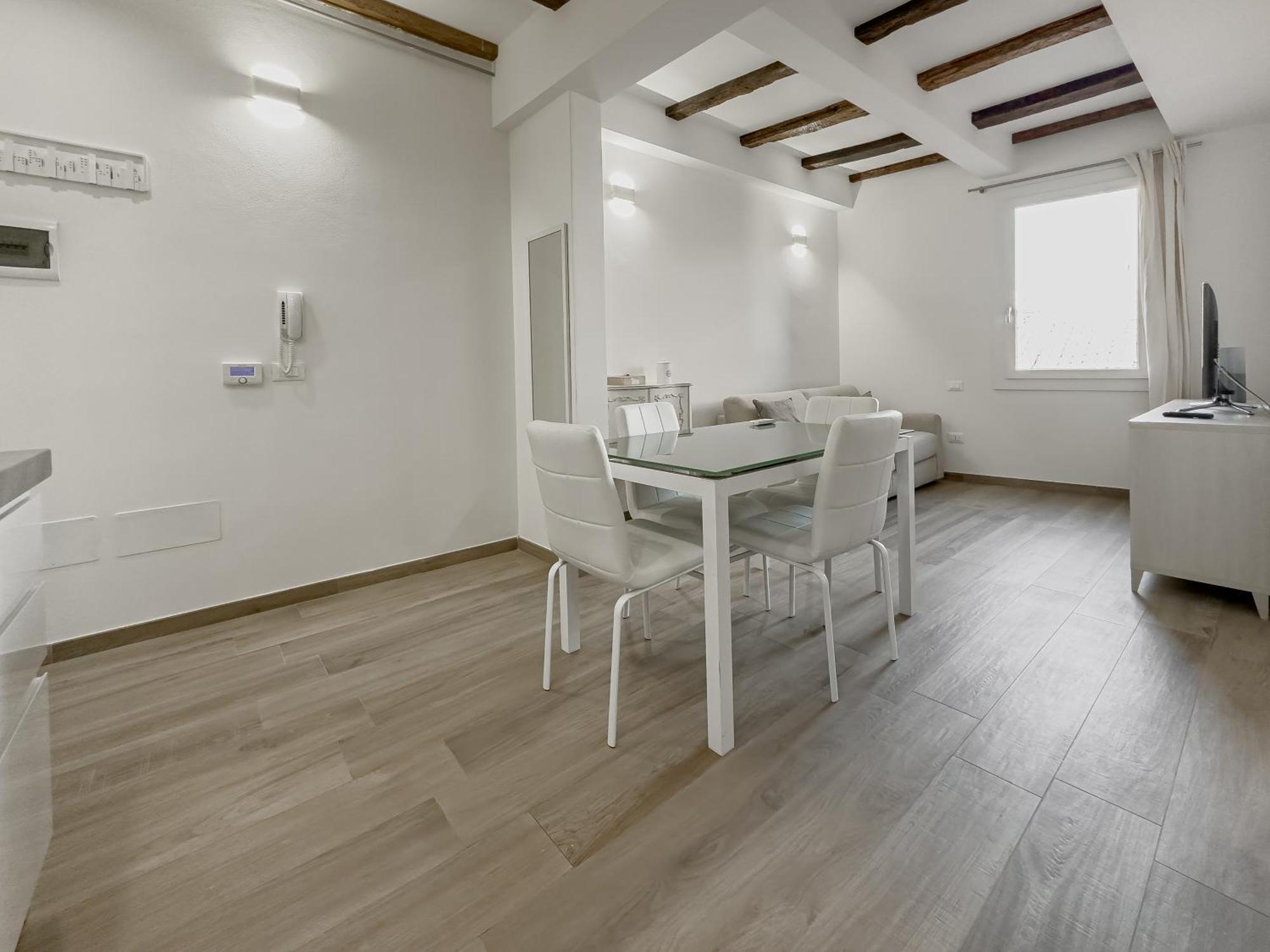 Realkasa Canonica Apartment Bologna Bagian luar foto
