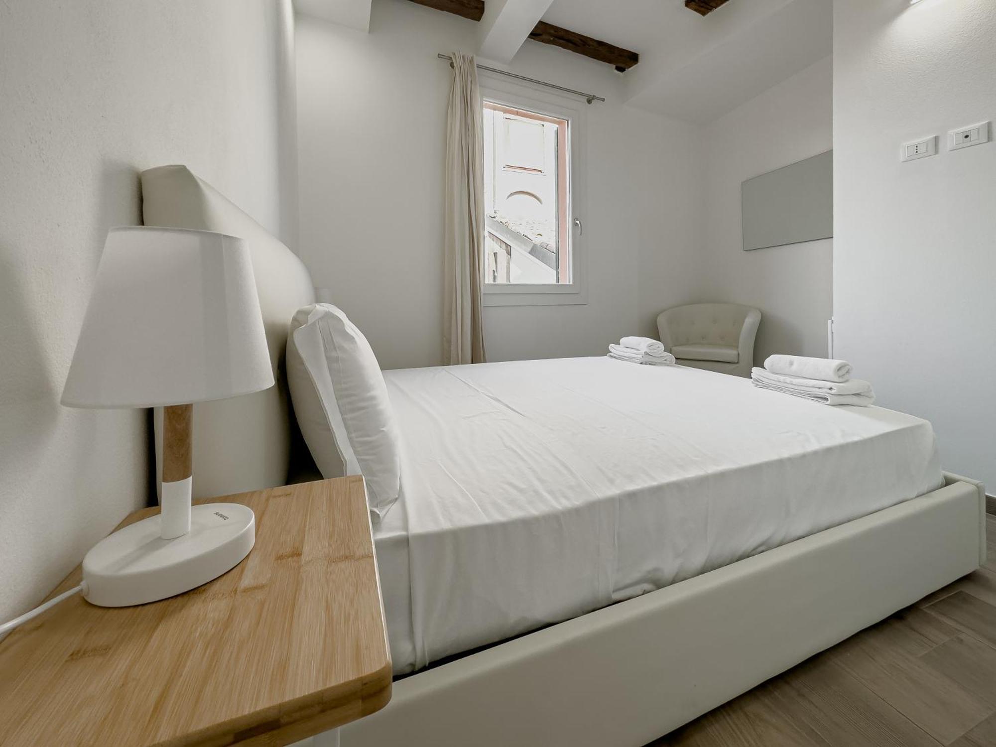 Realkasa Canonica Apartment Bologna Bagian luar foto