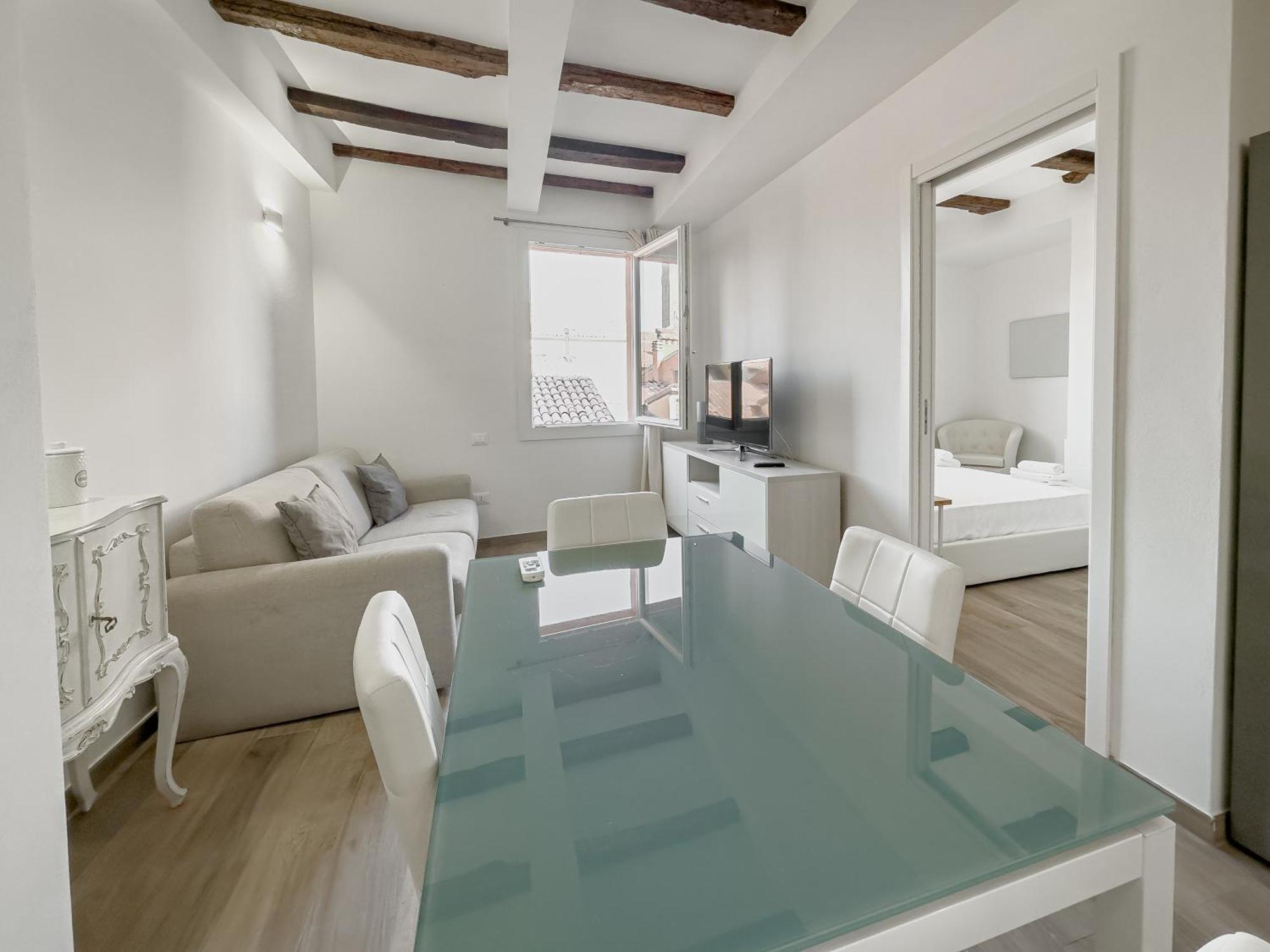 Realkasa Canonica Apartment Bologna Bagian luar foto