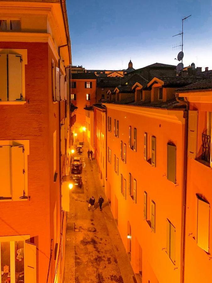 Realkasa Canonica Apartment Bologna Bagian luar foto